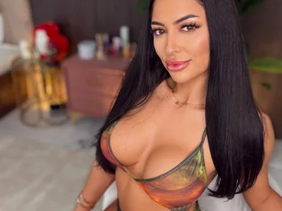 ChloeDevine Female Bigtitsyoung Sex Cam