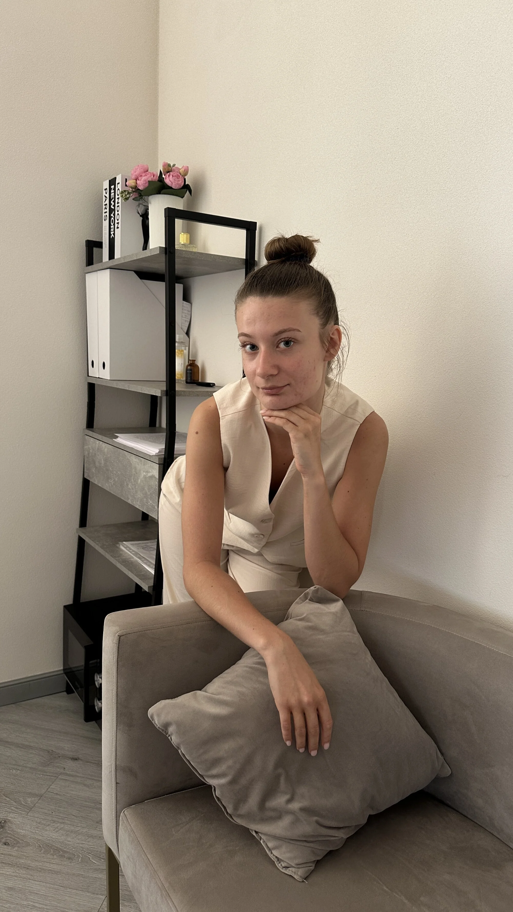 EliseWeeks cover photo