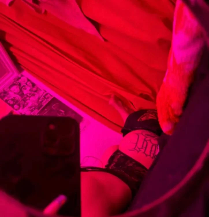 abby_demmon01 cam model