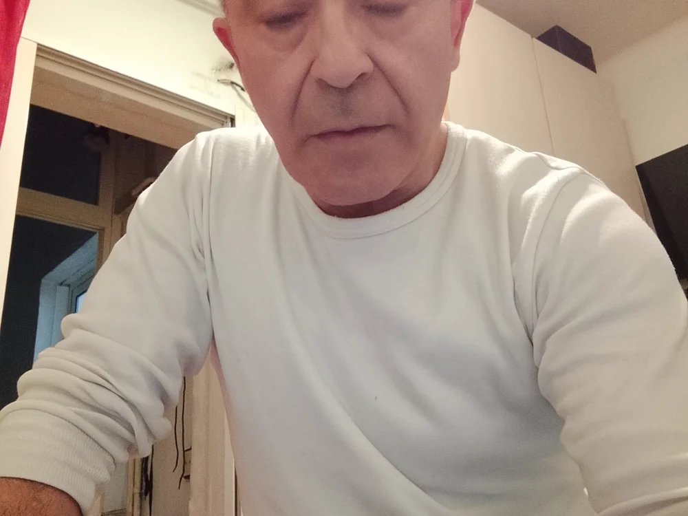 DauntedHumulinn Offline XXX chat