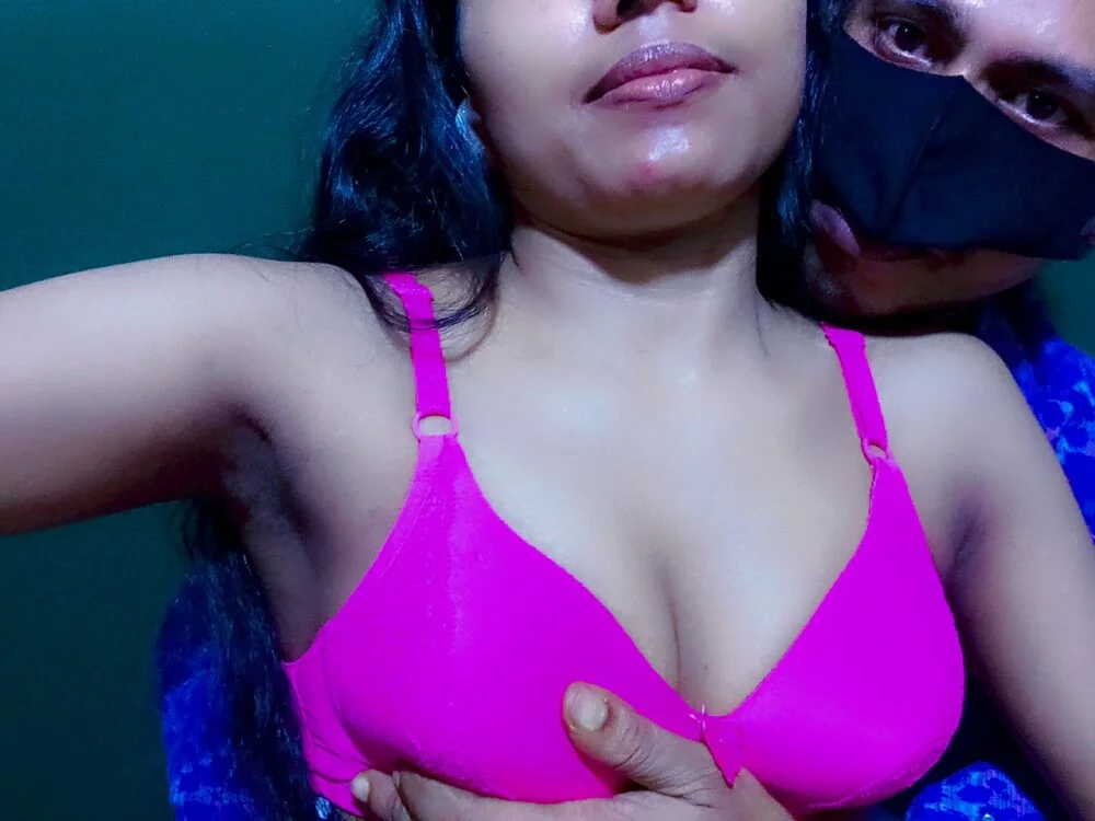 Hotx-maya's Offline XXX Chat