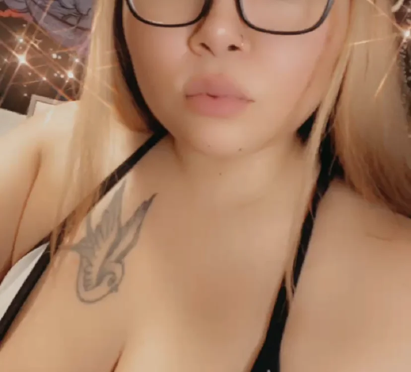 tokyoready's Offline Chat Room