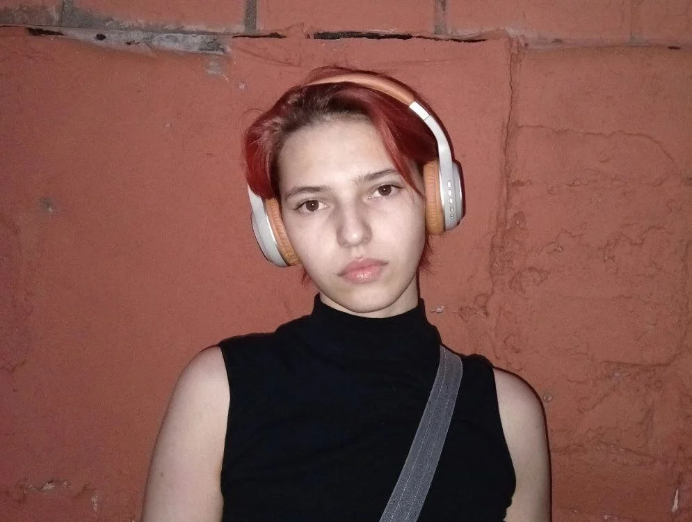 IsabellaFine's Offline Chat Room