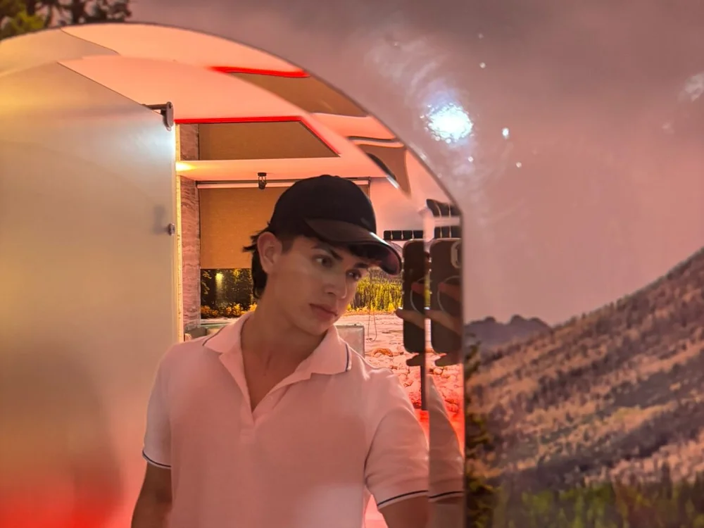 Andy_09_n Offline XXX chat