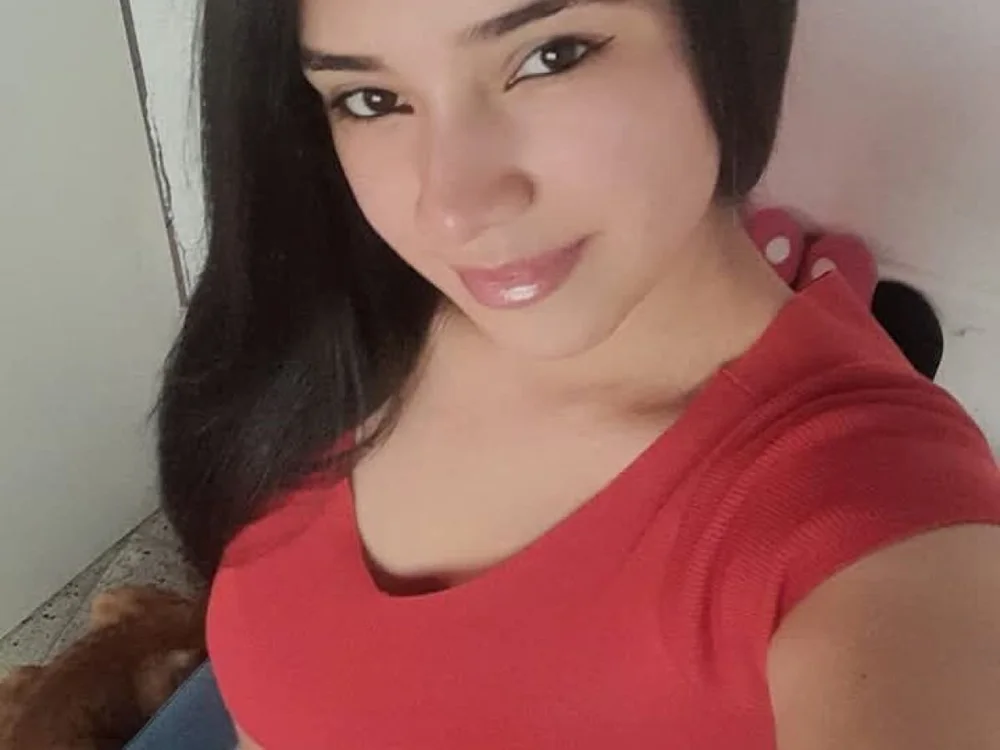 aylin_delune's Offline Chat Room