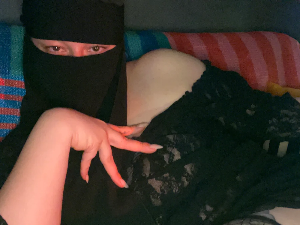holly_hijab_jelly