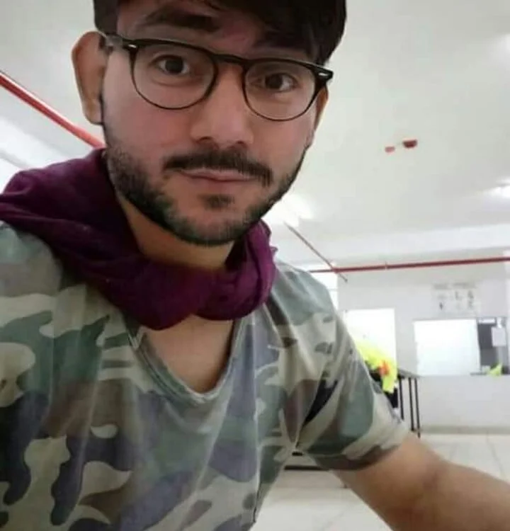 Dominicperu's Offline Chat Room