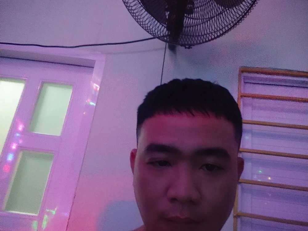 ThichChi9999's Offline Chat Room