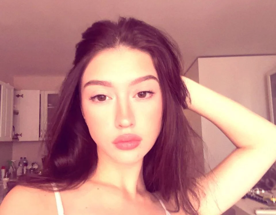 แชท XXX ออฟไลน์ของ LibbieSchworm