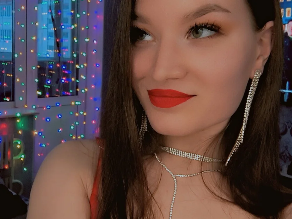 KiraNiightn Offline XXX chat