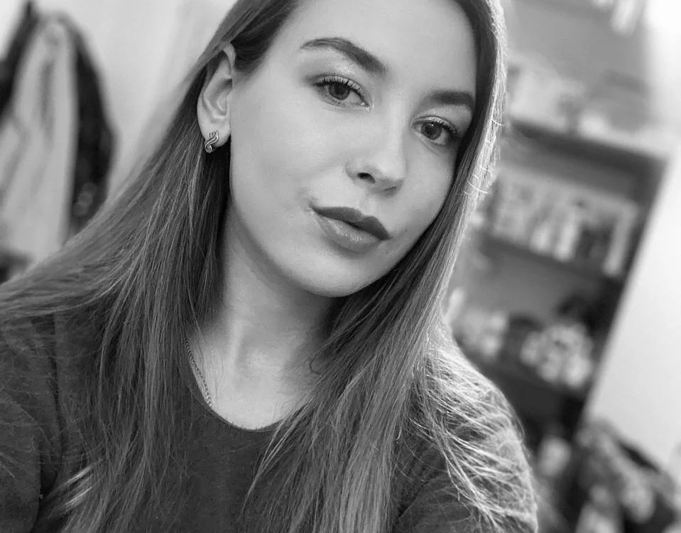 SarahuDavis' Offline Chat Room