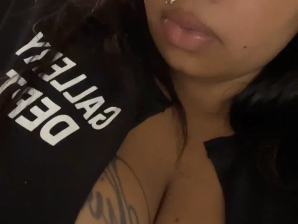 Offline chatovací místnost BBWQUEENGODDESS