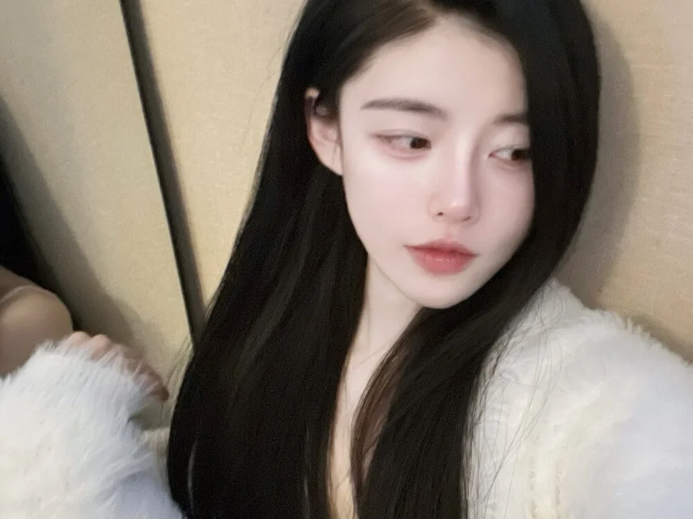 Moon_83916's Offline XXX Chat