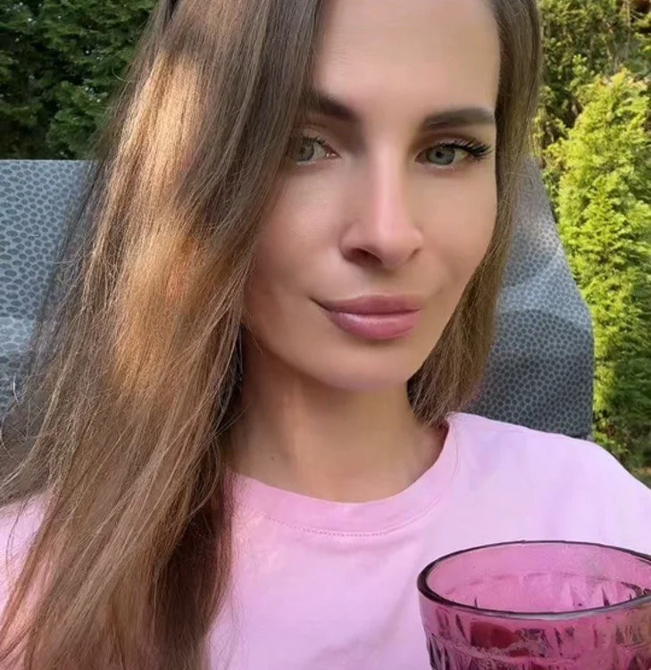 Alina_Mood's Offline XXX Chat