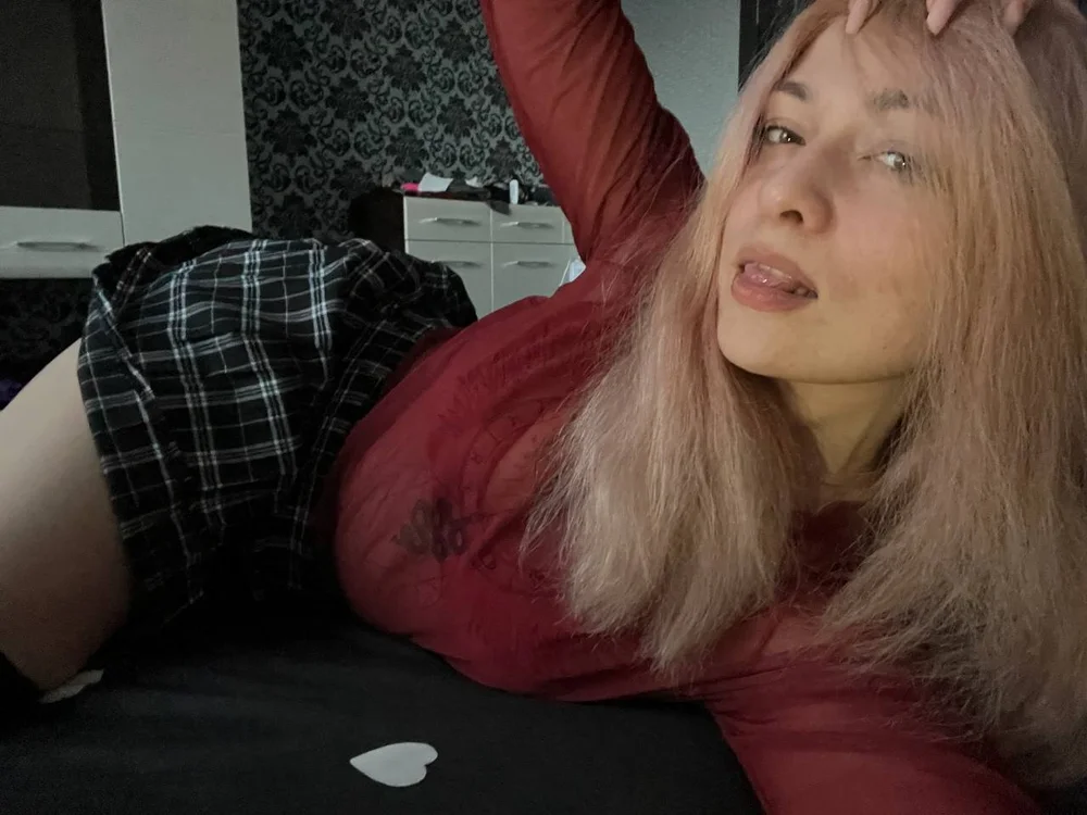 Hikki_'s Offline Chat Room
