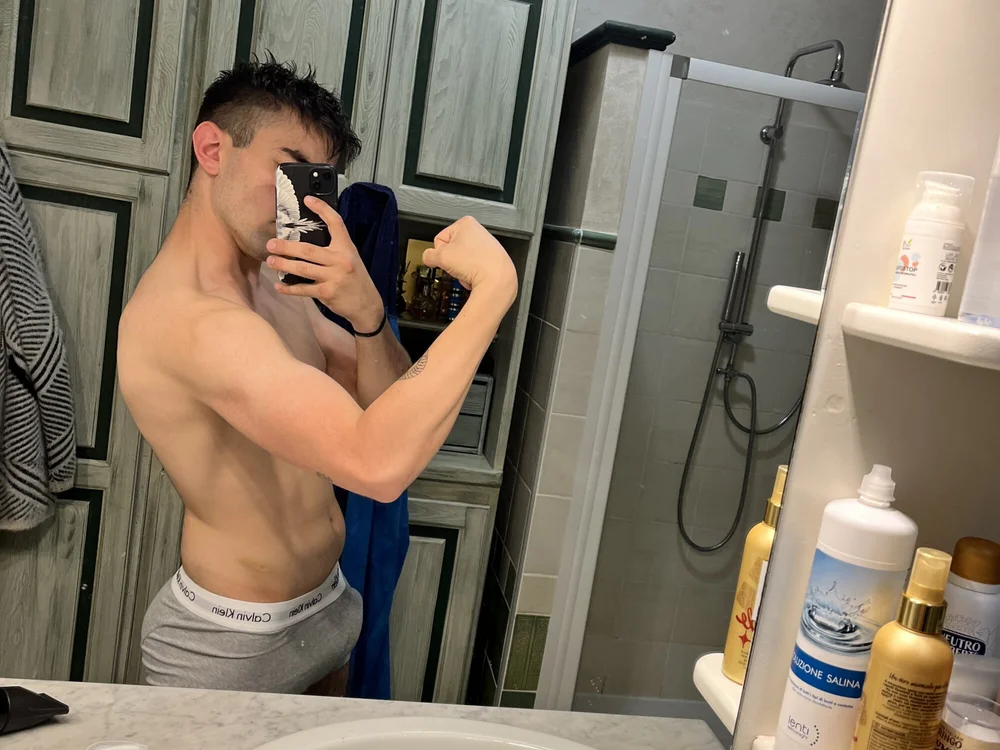tiayourstepbro's Offline XXX Chat
