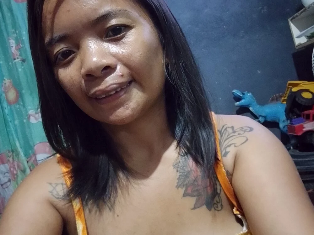 Chat XXX offline de sexymorenapinay_33