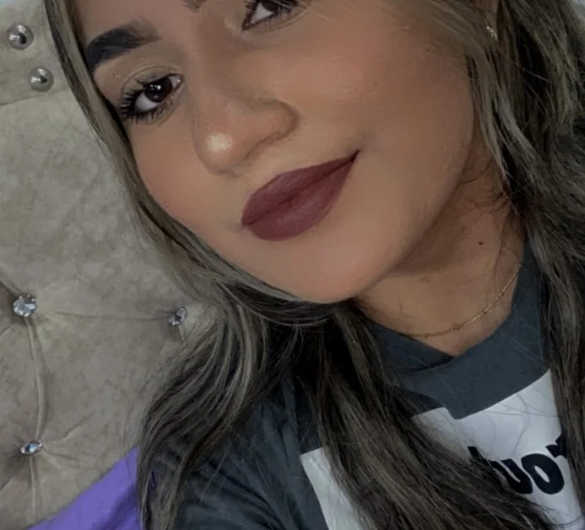 _mia_candy's Offline Chat Room