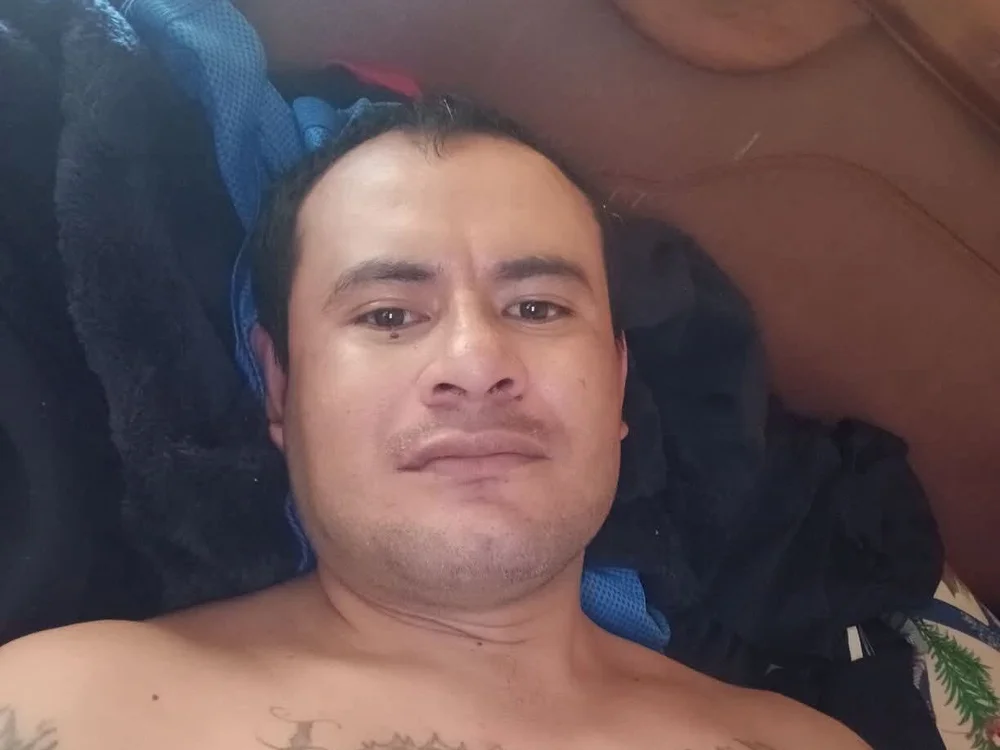 320032chicho Offline XXX Chat