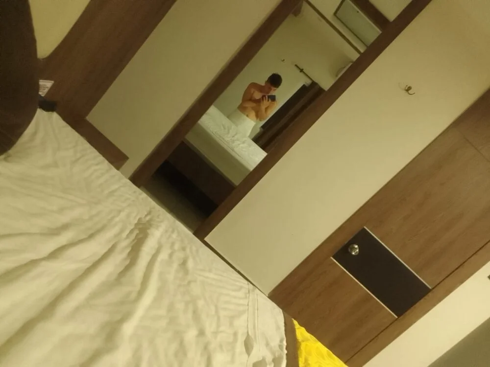 misterioso-15: συνομιλία ΧΧΧ εκτός σύνδεσης