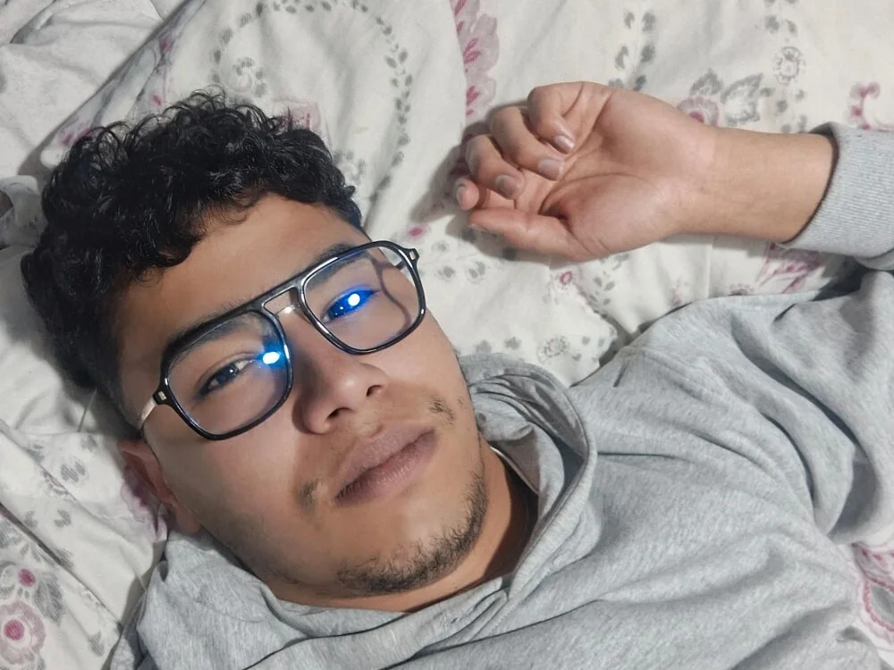 Soy-Alexiis' Offline XXX Chat