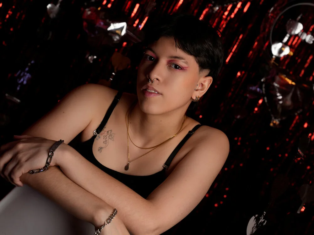 Asher_Addams1 Adlı Modelin Çevrimdışı XXX Sohbeti