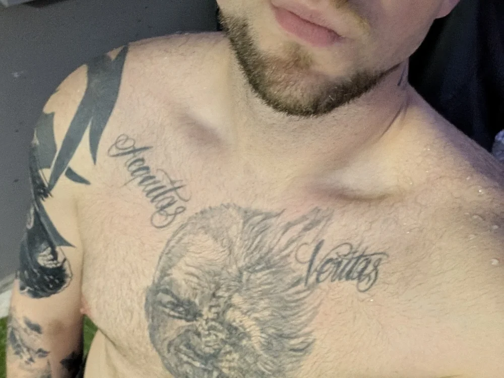 ห้องแชทออฟไลน์ของ Germanhornyguy