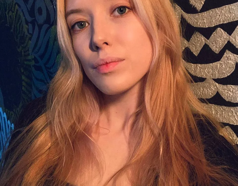 KeiraBond offline chatrum
