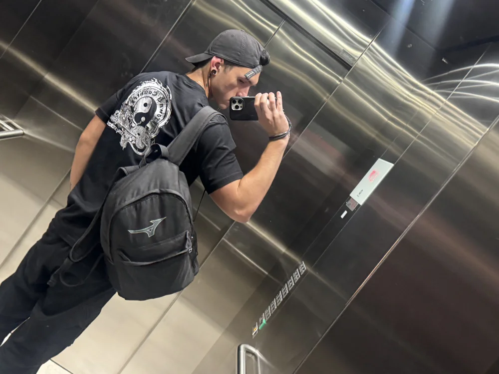 allanmilaniin Offline XXX chat