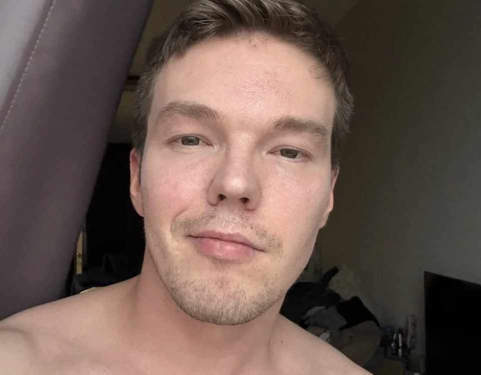 Ryan_Dwayne's Offline Chat Room