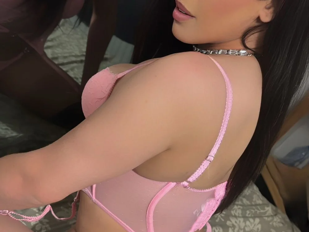 jp989898esthella's Offline XXX Chat