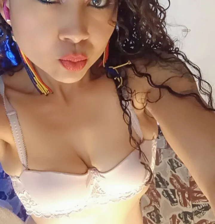 Exotica_Eliten Offline XXX chat
