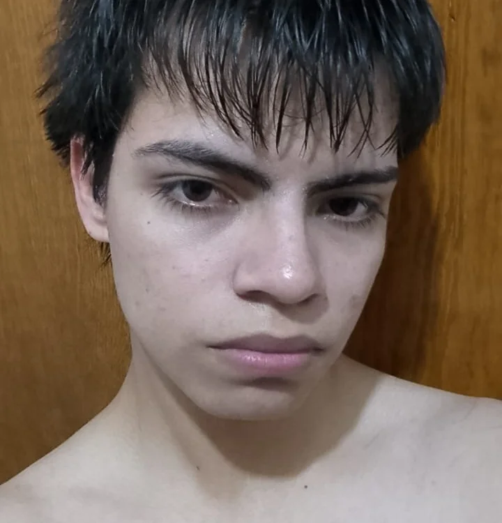 thelittleb0y Offline XXX-chat