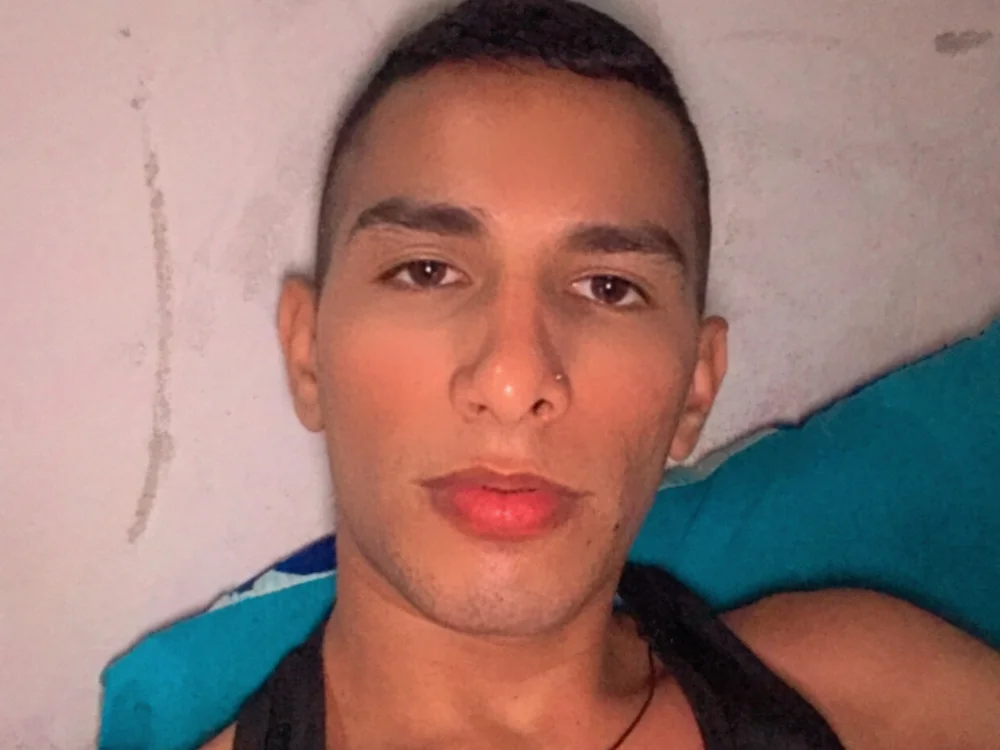 CarlosLozano09 offline chatrum