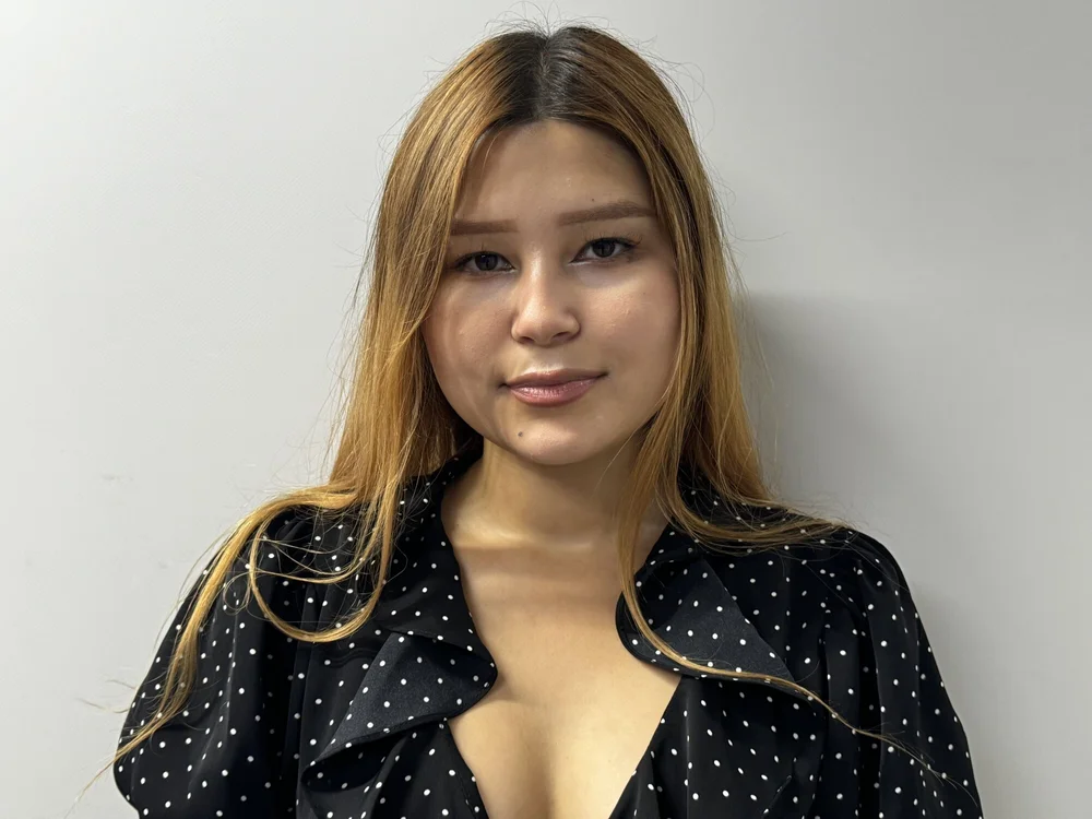 PrimroseBagg's Offline Chat Room