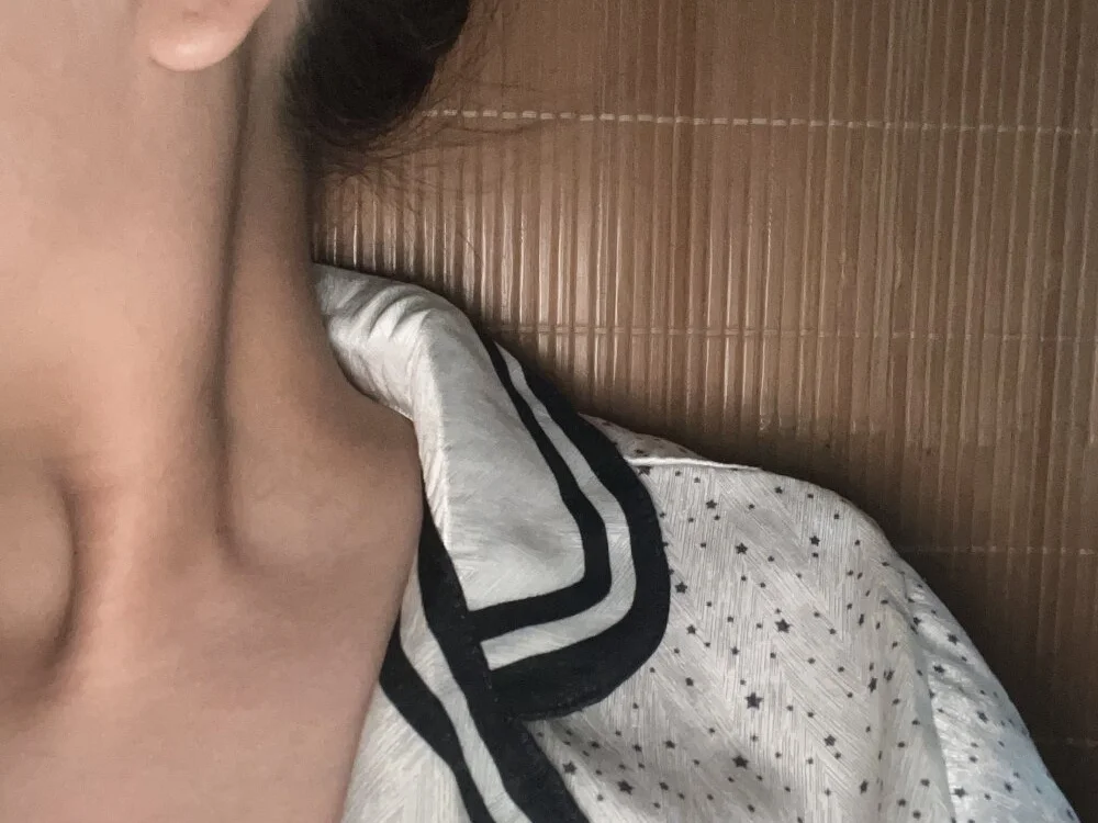 Zyzy009's Offline XXX Chat