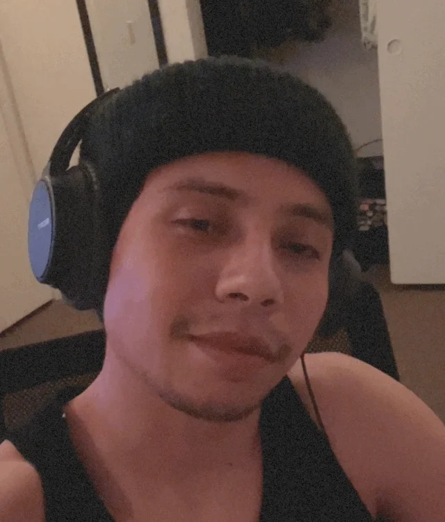 jayde888's Offline Chat Room