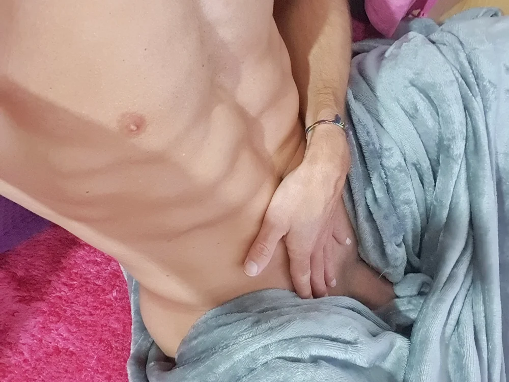 ห้องแชทออฟไลน์ของ Hotsportfitboy@xh