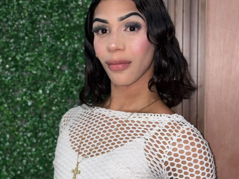 XXX chat uživo modela velory_fire