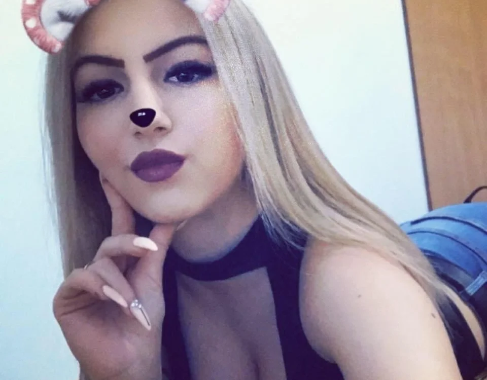 Serena_Miller's Offline Chat Room