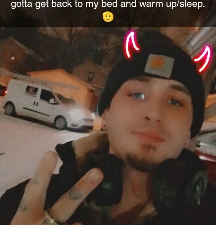 AntiEmotion's Offline Chat Room