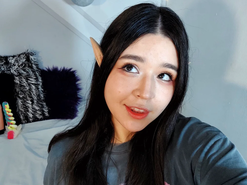 alissonlawrence's Offline XXX Chat
