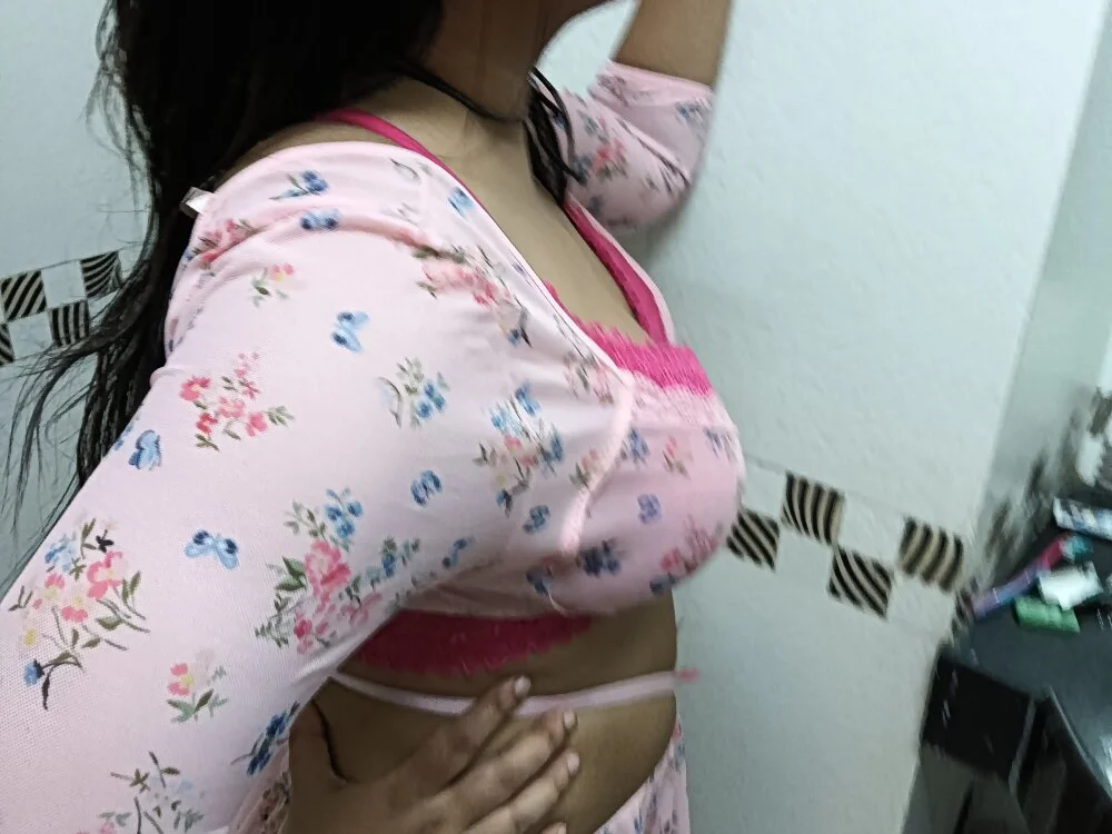 Bengali_sexy's Offline XXX Chat