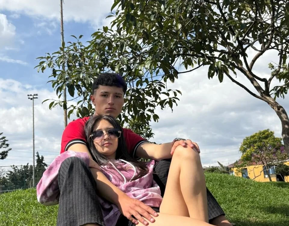 ANLLELOAndANGELA Adlı Modelin Çevrimdışı XXX Sohbeti