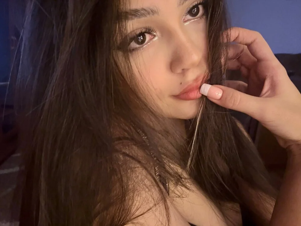 EmilyMonday 오프라인 XXX 채팅