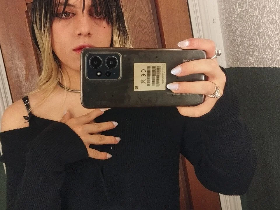 Cloee_Joness 离线XXX聊天