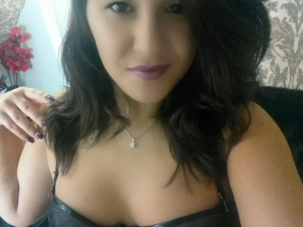 MissEva22's Offline Chat Room