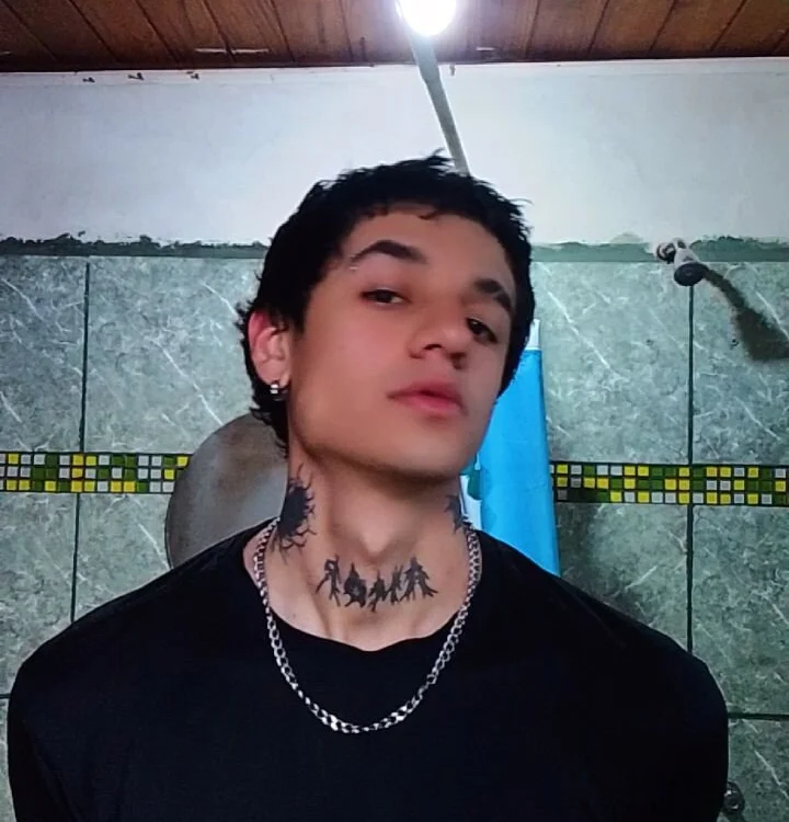 davidd_cabreraa's Offline XXX Chat