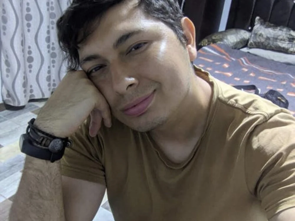 TETESEXY2000's Offline Chat Room
