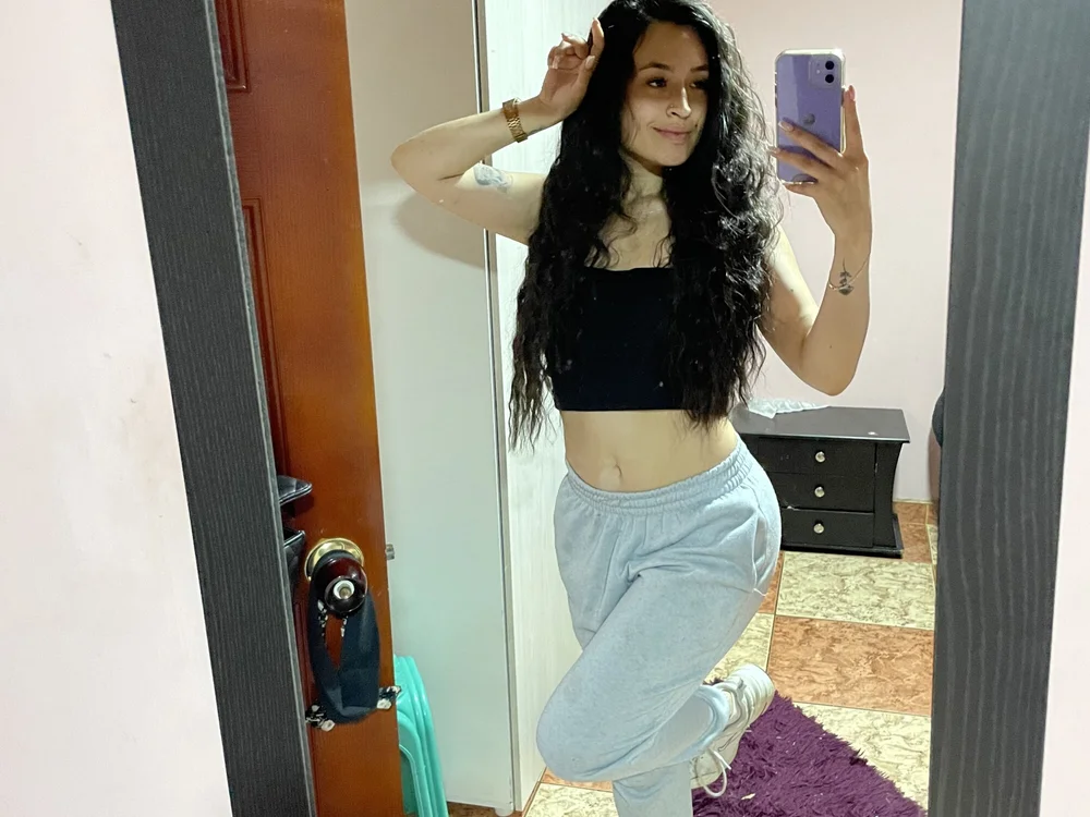 Hera_Torres2 offline chatrum